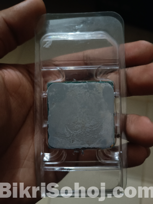 AMD Ryzen 3 3200g CPU with full box